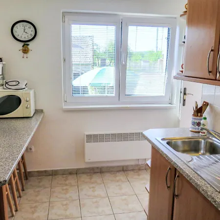 Vakantiehuis Vinarska By Interhome